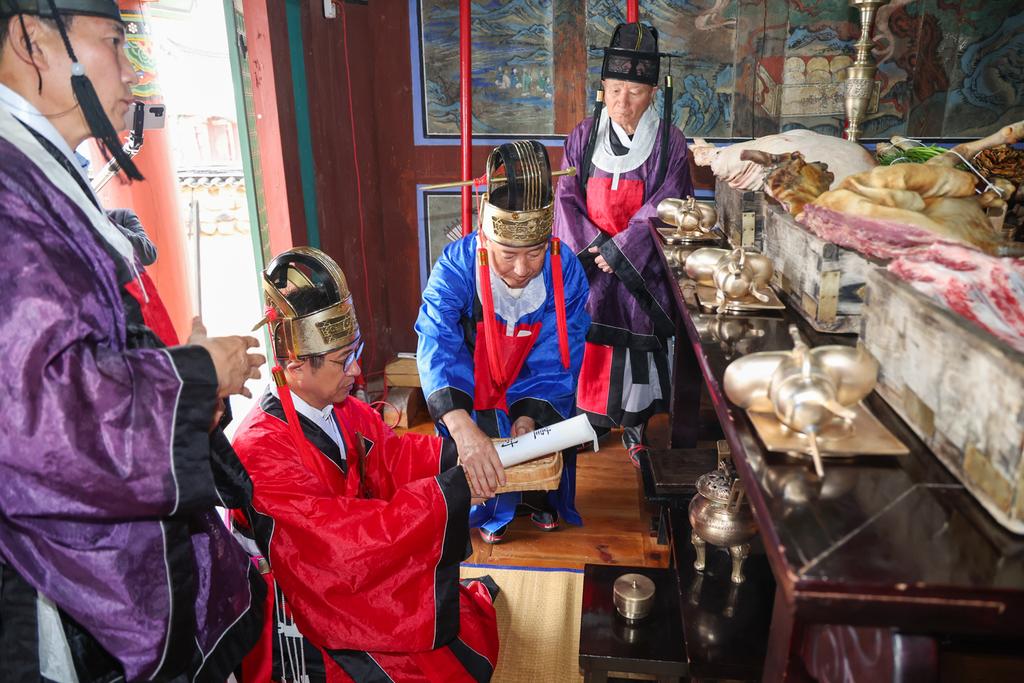 가락국 시조대왕 숭선전 추향대제 봉행 공식 게시물 사진